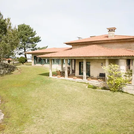 A Casa De Lamas